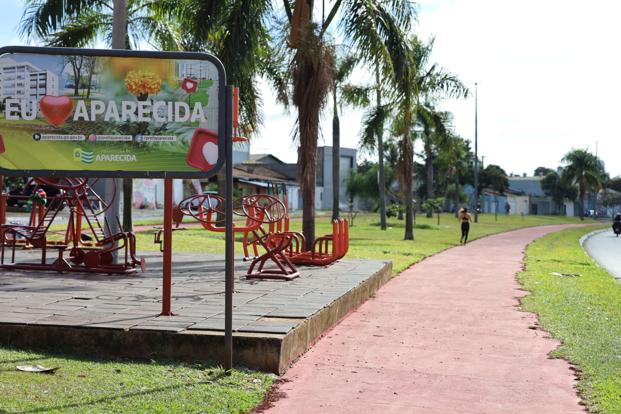 Gestão Vilela trabalha na revitalização de praças e academias abertas em Aparecida